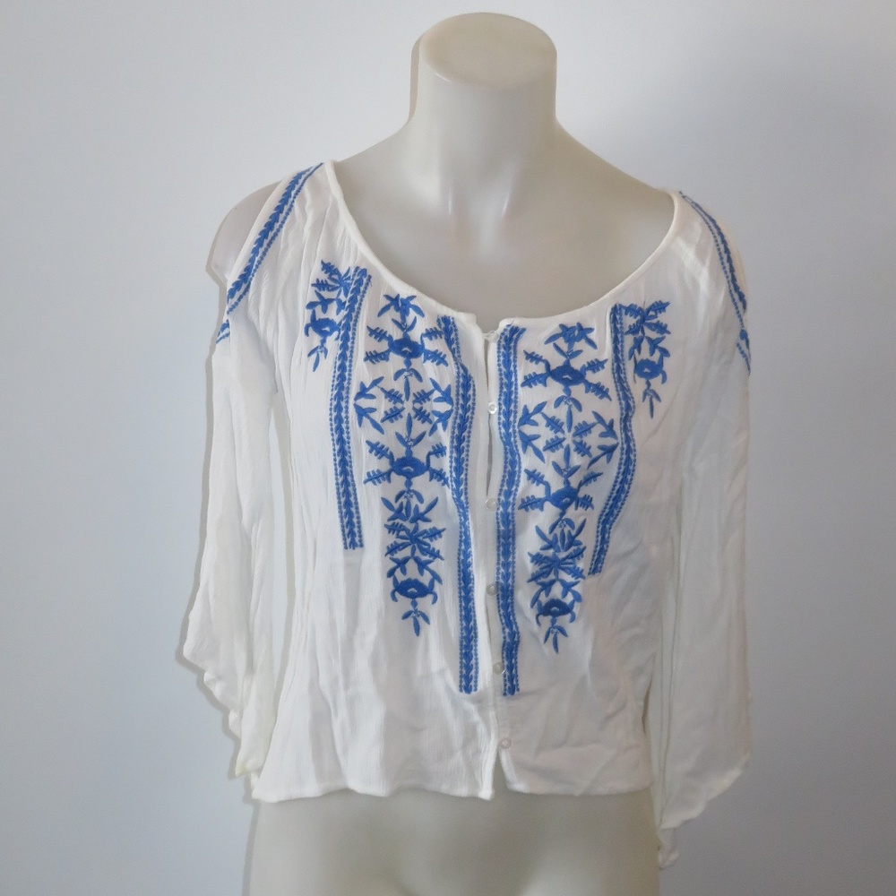 MIEEION WHITE W/BLUE EMBROIDERED BOHO BLOUSE XS